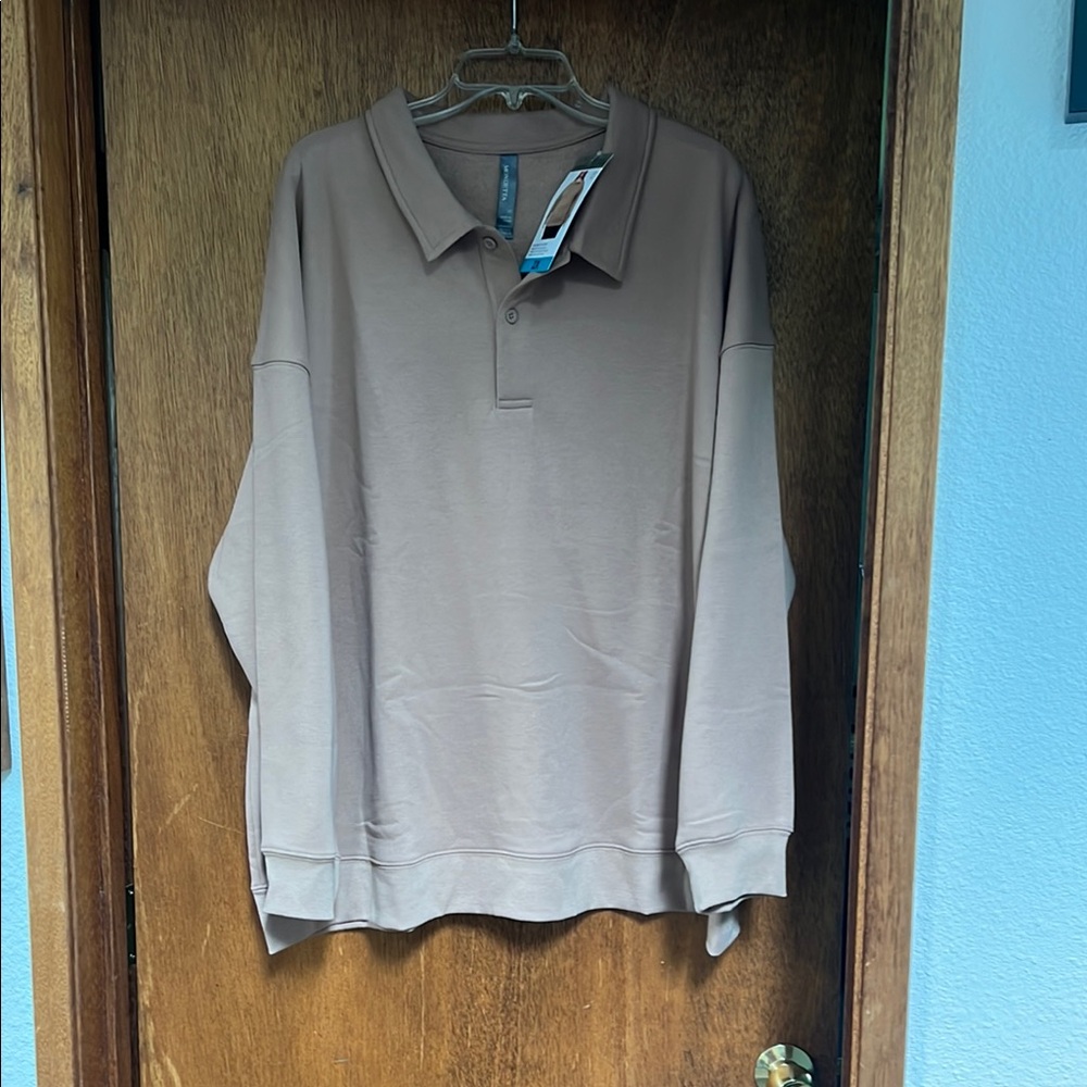 Women’s Longsleeve Collared Buttoned Swearshirt